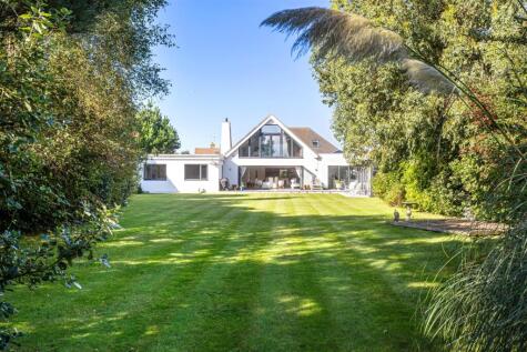 Pigeonhouse Lane, Rustington