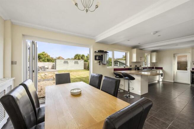 The Boulevard Worthing, 34-011.JPG