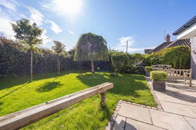 Brook Lane, 32-030.jpg