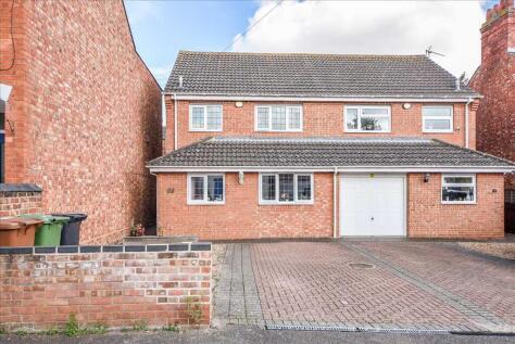 College Street, Wellingborough, NN8 3HF