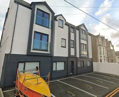 Rhosneigr - 2 bedroom apartment for sale