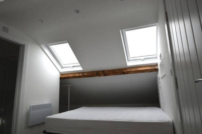 Bedroom.JPG