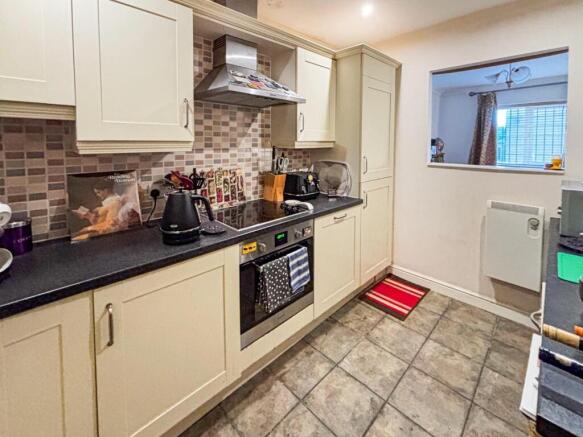 Kitchen New.jpg