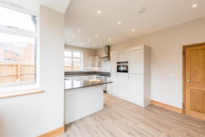 Kitchen Dining Room q