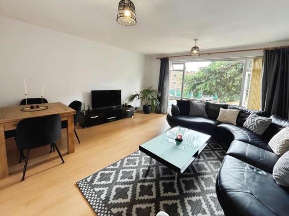 Lounge Dining Room 1