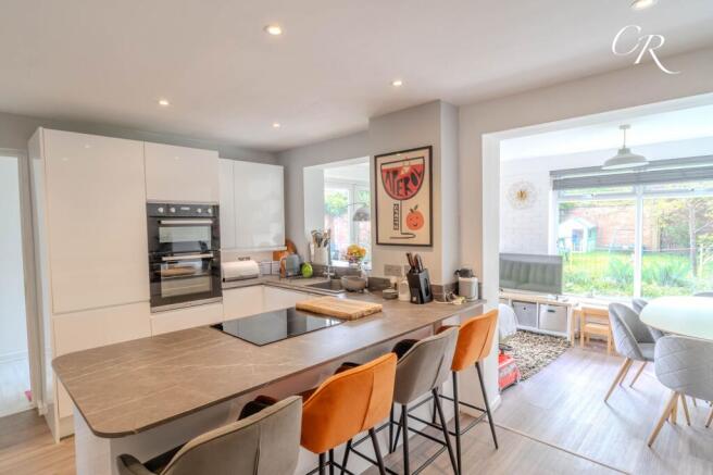 Kitchen / Dining Room
