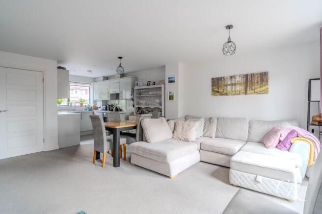 Kitchen Sitting Dining Area