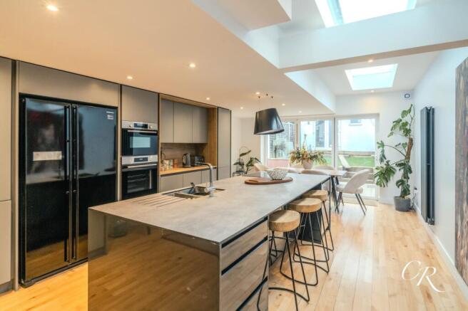 Kitchen / Dining Room