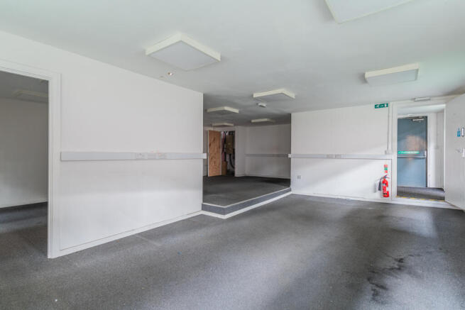 Unit 6 Trident Trade Park, Cardiff WEB-13.jpg