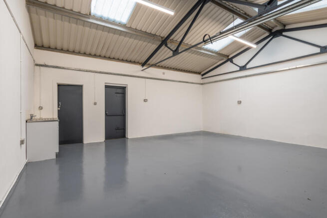 Unit 11 Pontcynon IE WEB-12.jpg