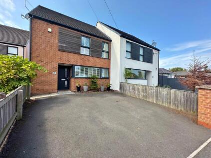 Seven Acres Lane, Wirral, CH61