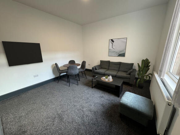 Communal area Lea...