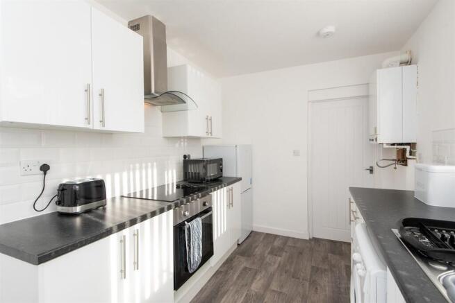 105651_178121_IMA...