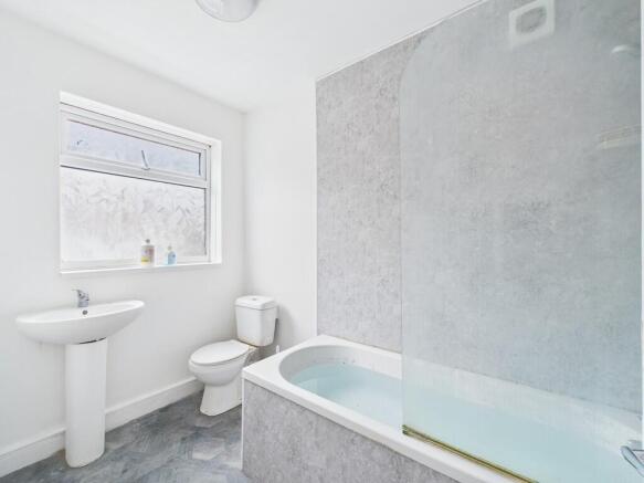 CAM01476G0-PR0556...