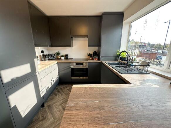 BREAKFAST KITCHEN