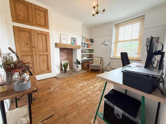 SNUG/ OFFICE RECEPTION ROOM