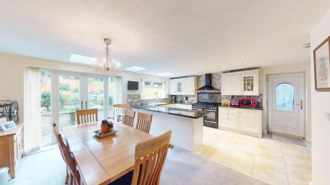 Kitchen/Dining room