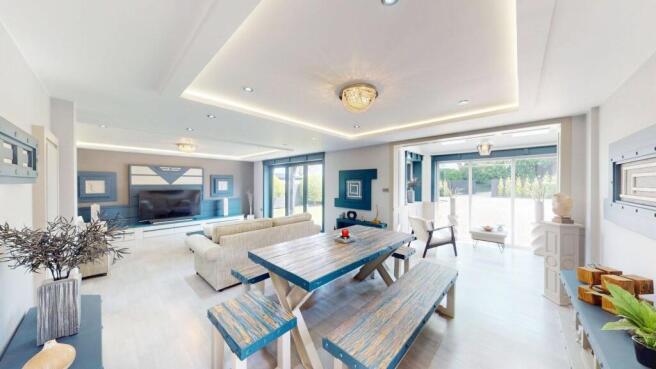 Lounge/Diner