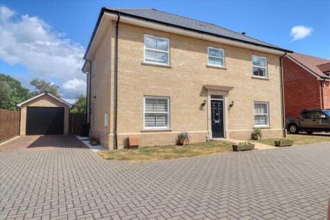 St Andrews Close, Weeley