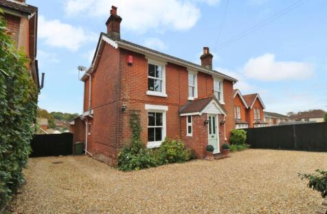 St. Johns Road, Hedge End, SO30