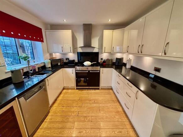 Dining Kitchen