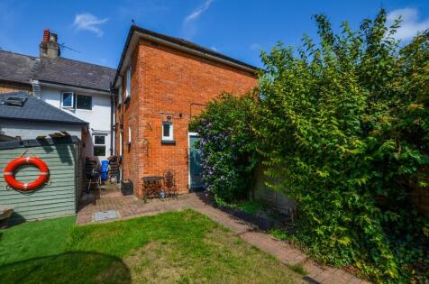 Polegate Road, Hailsham, East Sussex, BN27