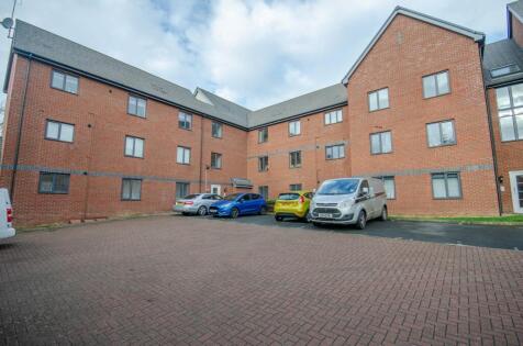 Kirkistown Close, Caldecott Manor, Rugby, CV21