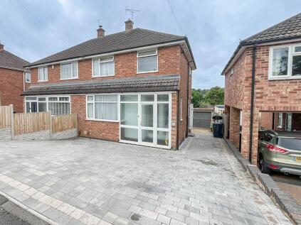 Everest Road, Overslade, Rugby, CV22