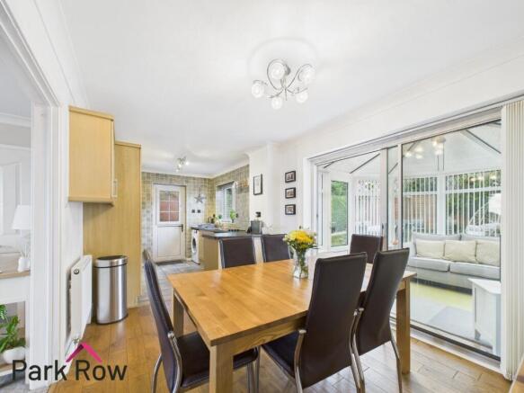 KITCHEN/ DINNER