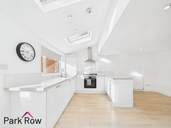 KITCHEN/ DINING AREA