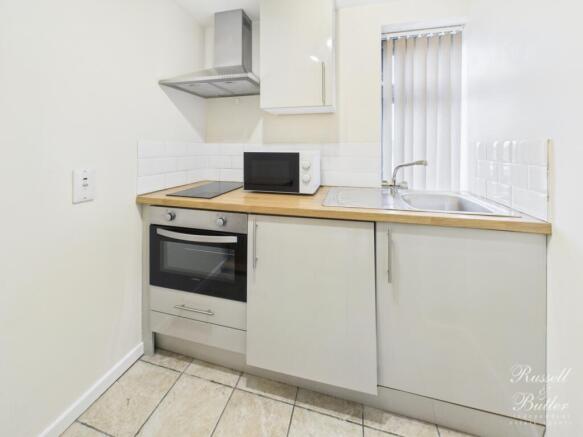 CAM02127G0-PR0347-STILL003