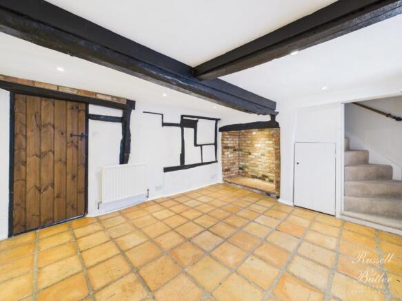 CAM02127G0-PR0339-STILL010