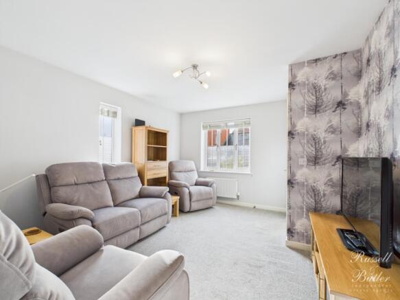 CAM01995G0-PR0382-STILL002