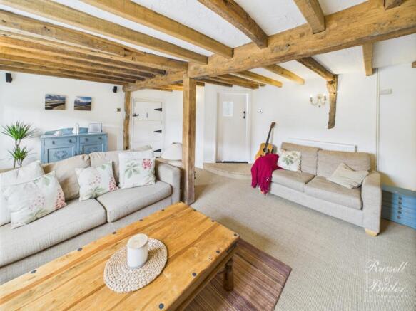 CAM01995G0-PR0324-STILL007