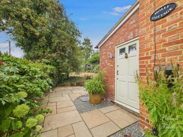 CAM01995G0-PR0349-STILL026