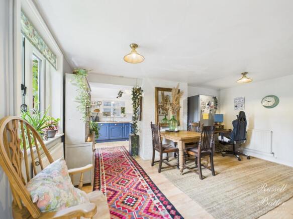 CAM01995G0-PR0349-STILL007