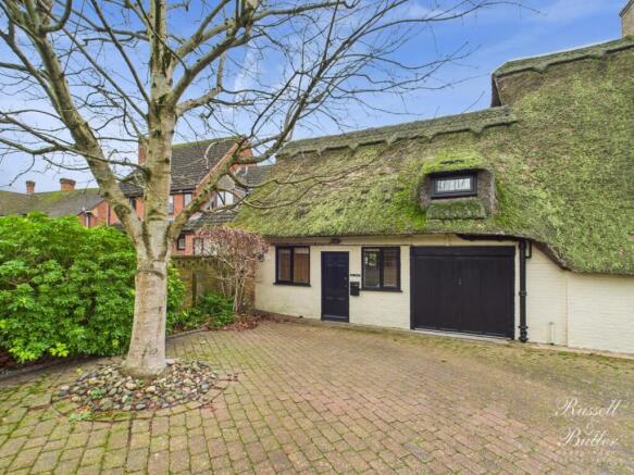 CAM02127G0-PR0370-STILL018