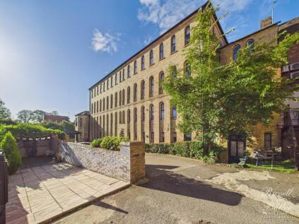 Markhams Court, Market Square, Buckingham, MK18