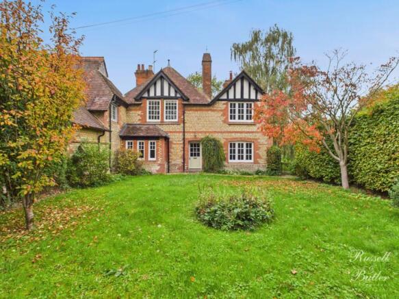 CAM02127G0-PR0350-STILL014