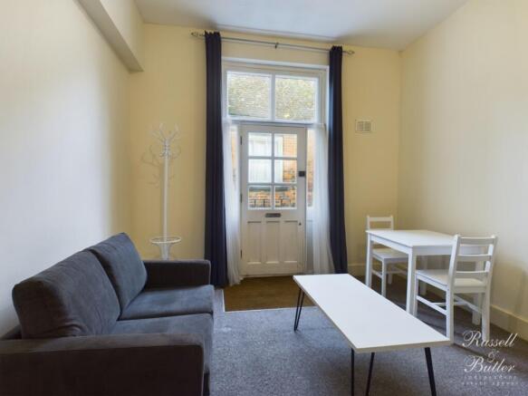 CAM02127G0-PR0265-STILL004