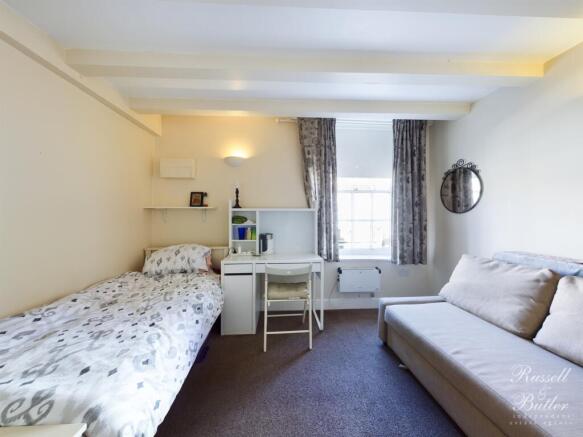 CAM00829P1-PR0251-STILL04