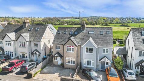 Cheltenham Road, Cirencester, Gloucestershire, GL7