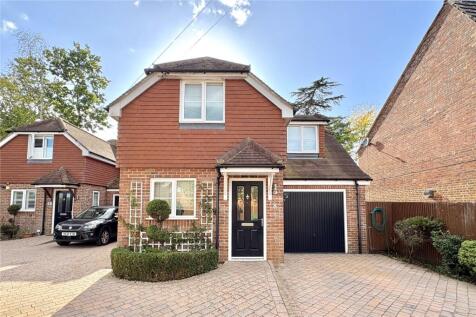 Lee Court, Aldershot, Hampshire, GU11