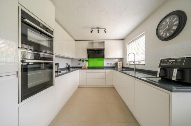 1355919-22-68d140...