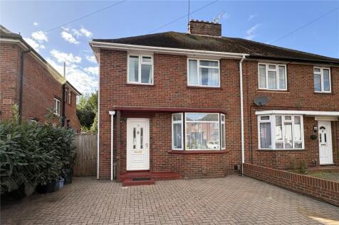 Calvert Close, Aldershot, Hampshire, GU12