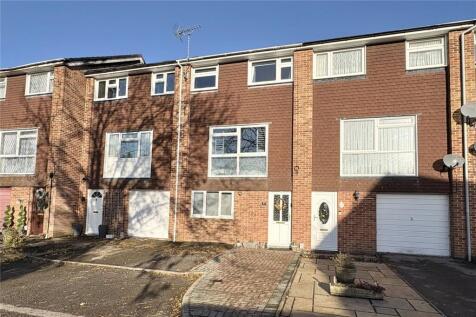 Cambridge Road, Aldershot, Hampshire, GU11