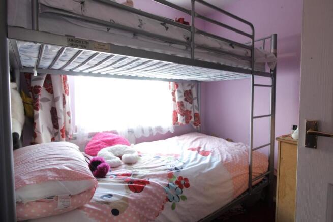 St Josephs Road Aldershot Hampshire Gu12 3 Bedroom End St Josephs Road Aldershot Hampshire Gu12 3 Bedroom End