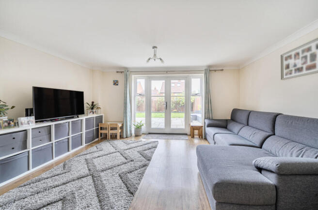 1365484-6-68e9286...