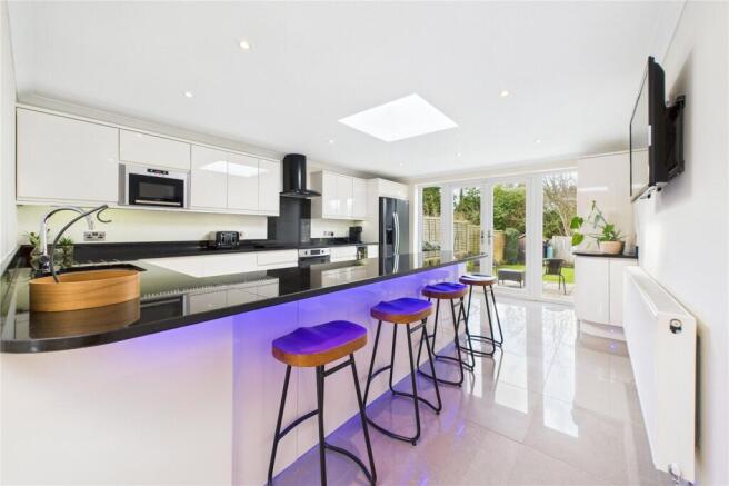 Kitchen/Breakfast Rm