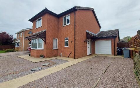 Hawthorn Road, Bourne, PE10